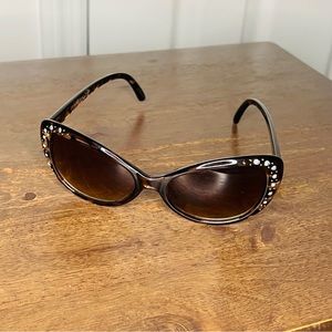 Steve Madden Studded Tortoise Sunglasses